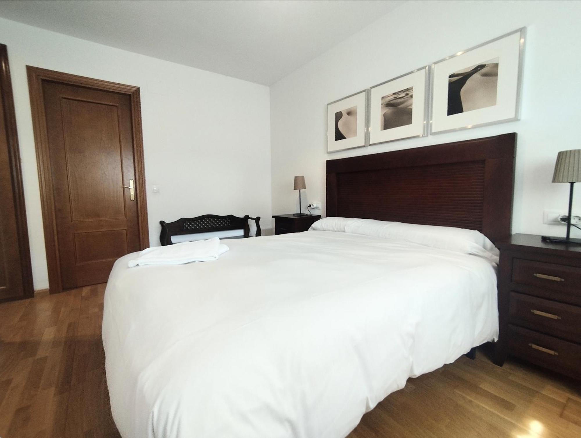 Apartment Check-in Casas La Casa De Conques Eriste